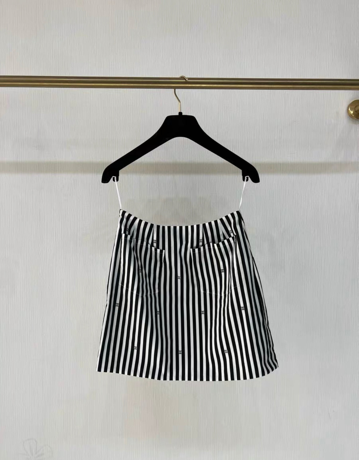Chanel 24M coco beach striped skirt with CC logo and sparkling diamonds, brand new with tag, size 36