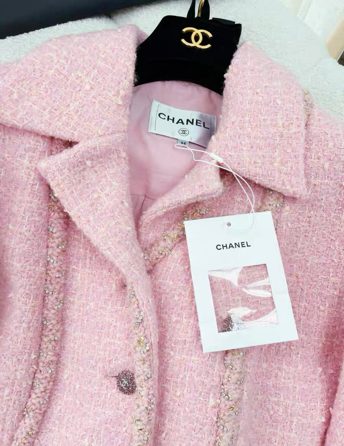 Chanel 23K fall/winter pink tweed jacket size 44 brand new with tags