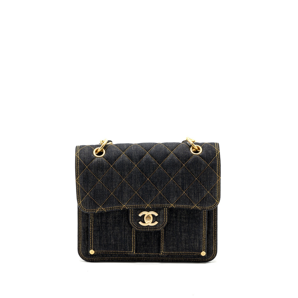 Chanel 23S flap backpack denim dark blue Brushed  (microchip)