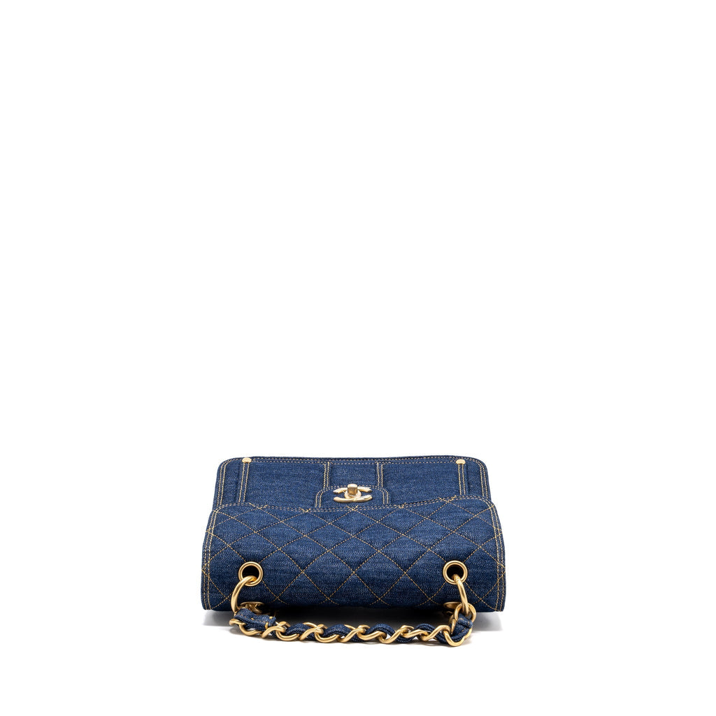 Chanel 23S flap backpack denim blue with  (microchip)