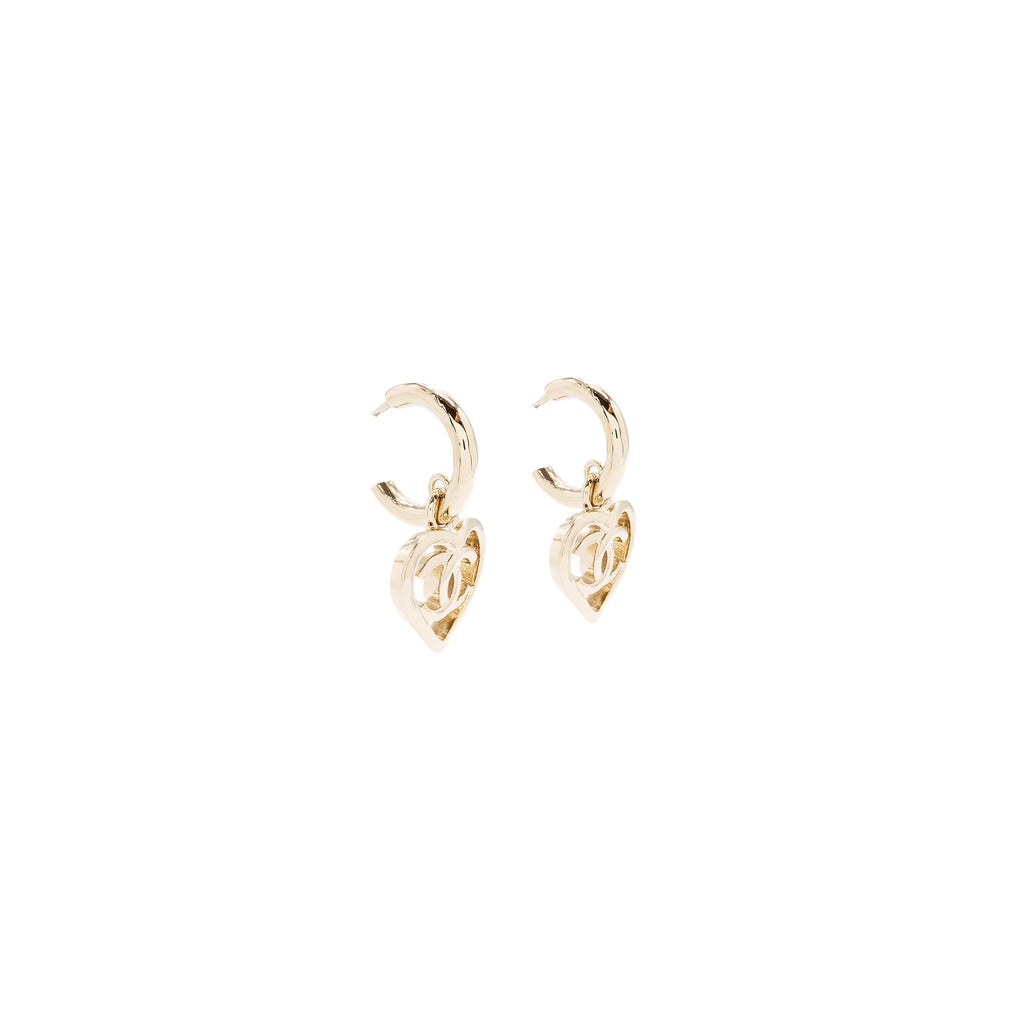 Chanel Round Heart Shape Dropped Earring Light Gold Tone