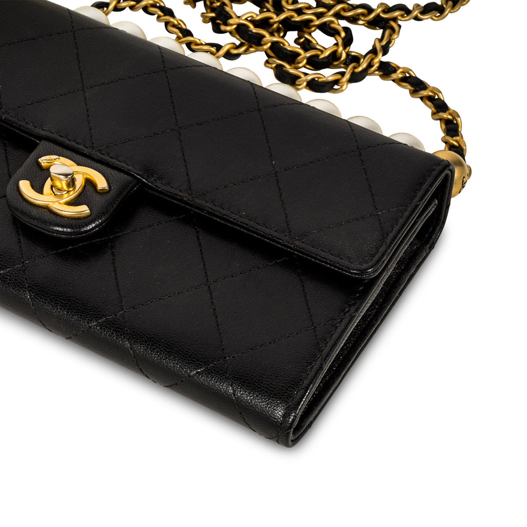 Chanel Chic Pearl Wallet on Chain