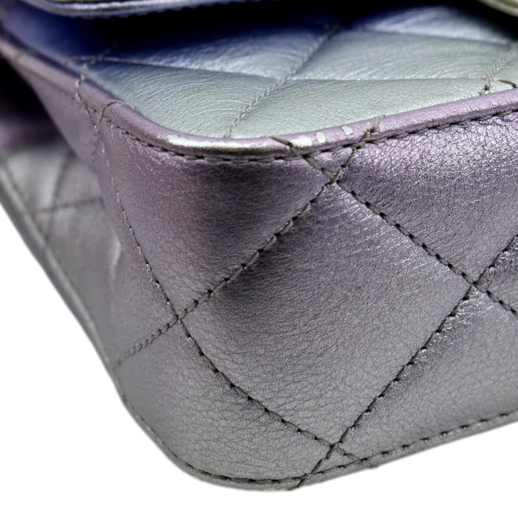 CHANEL Gradient Metallic Quilted Calfskin Leather Clutch Bag Silver