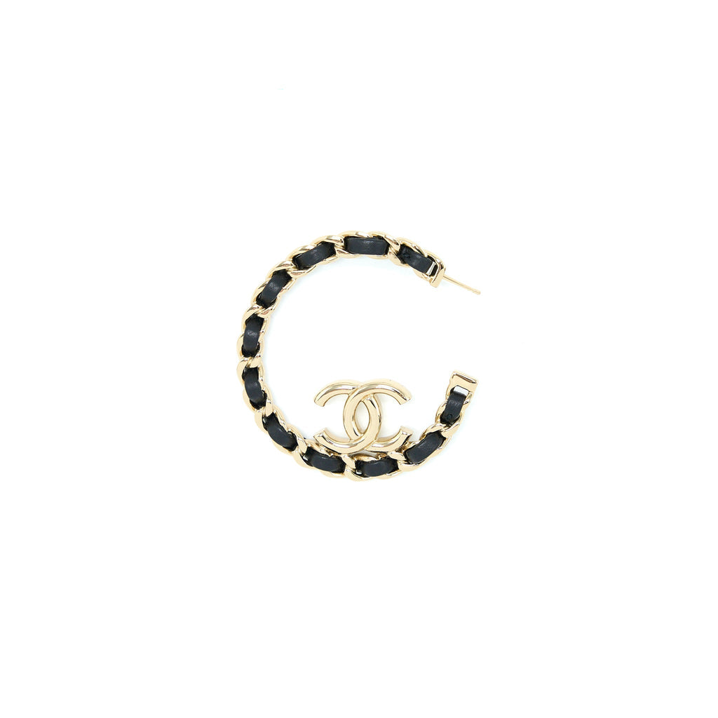Chanel 22P Round CC With Black Leather Earrings Light Gold Tone