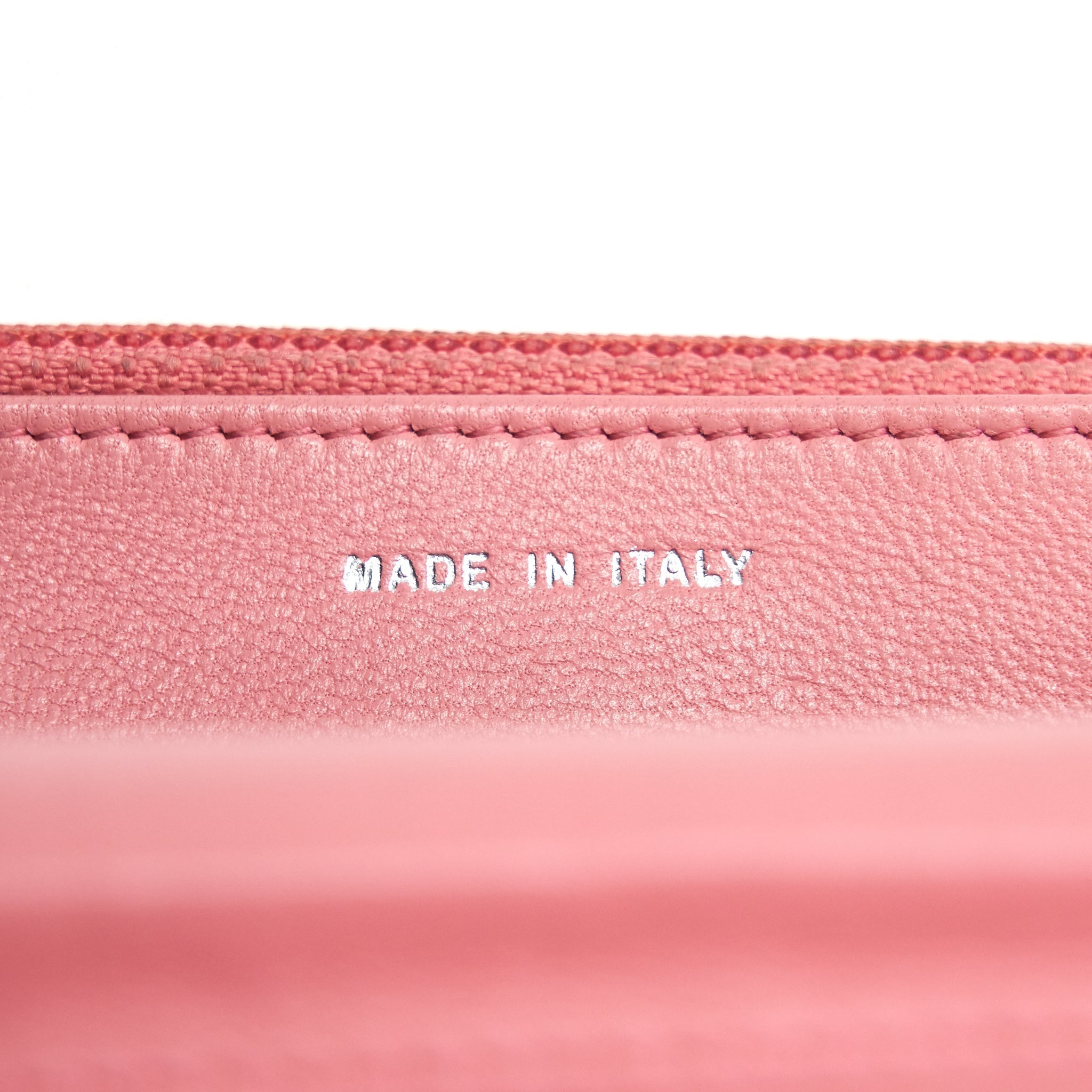Chanel Camelia Wallet on chain Pink