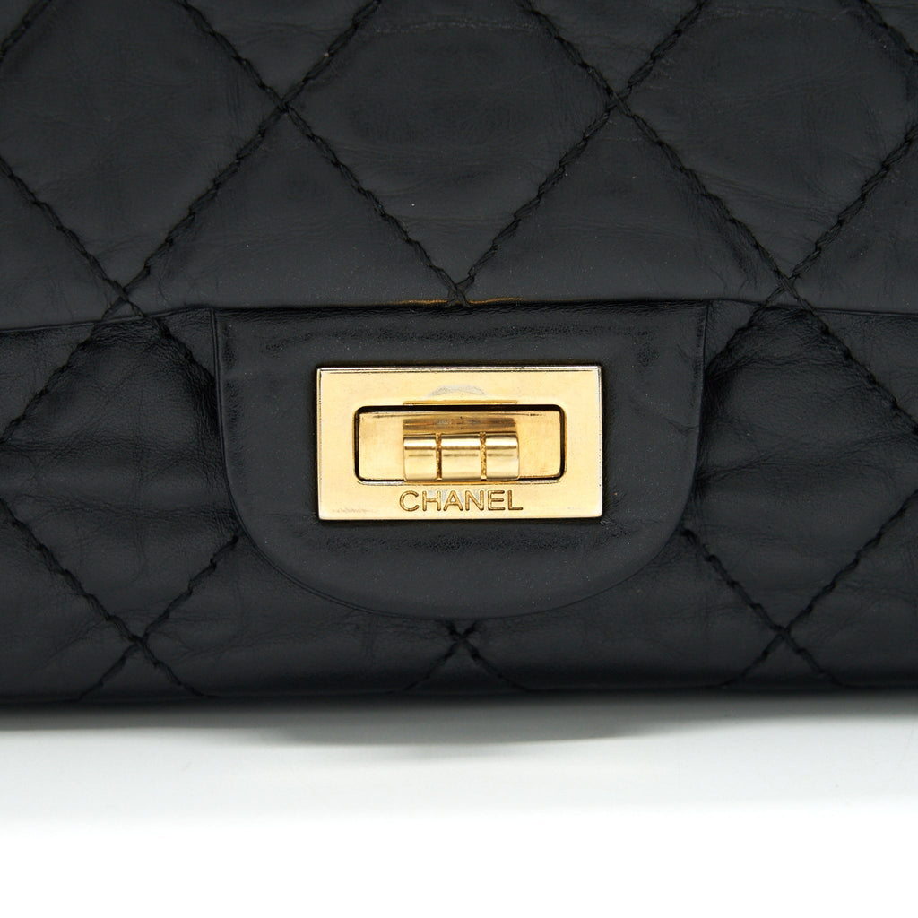 CHANEL 2.55 226 Reissue Flap Bag Aged Calfskin in Black