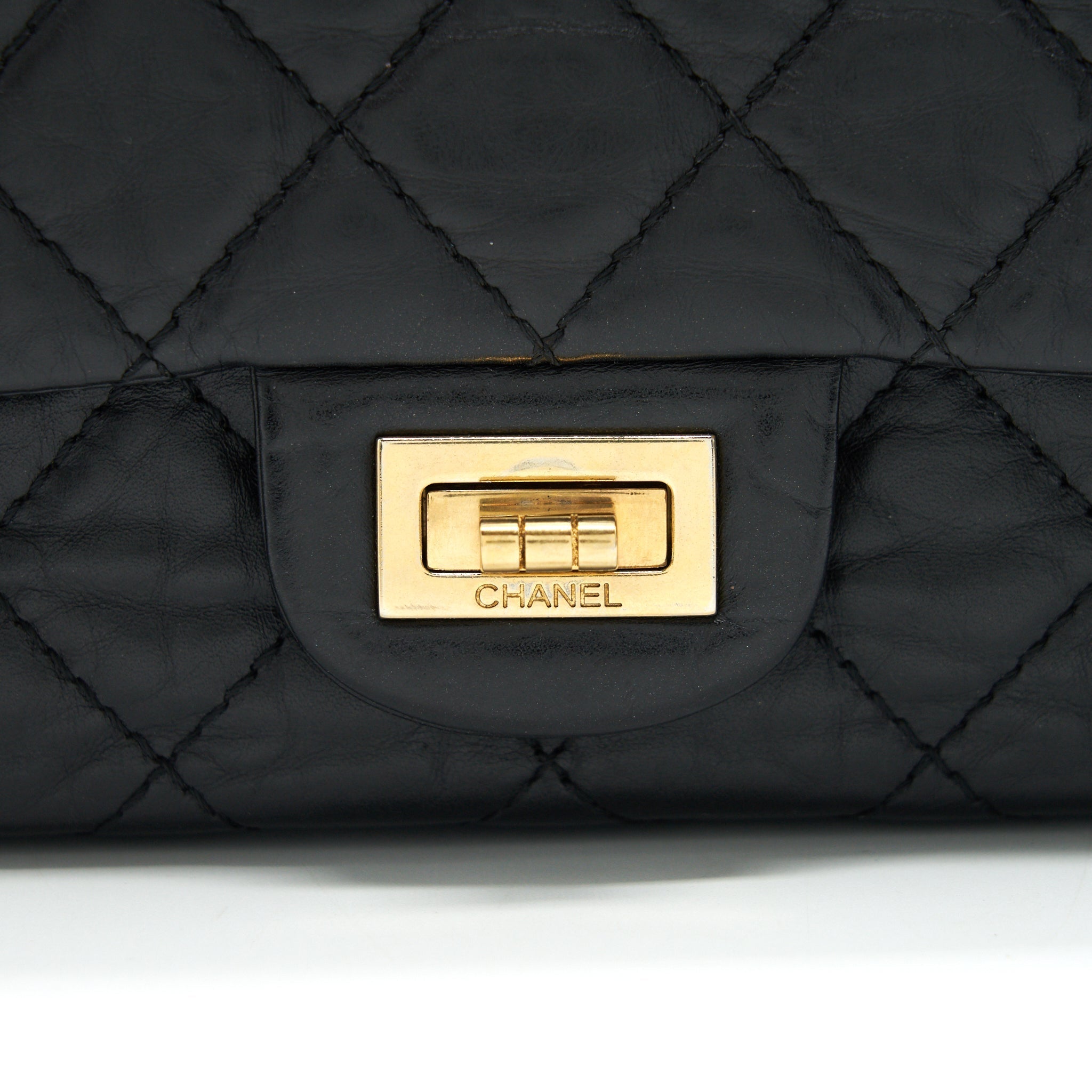 CHANEL 2.55 226 Reissue Flap Bag Aged Calfskin in Black