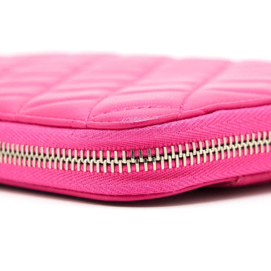 Chanel Quilted Zipper Clutch Lambskin Pink