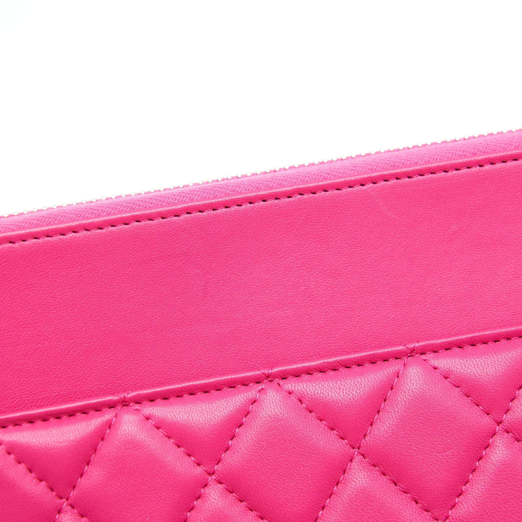 Chanel Quilted Zipper Clutch Lambskin Pink