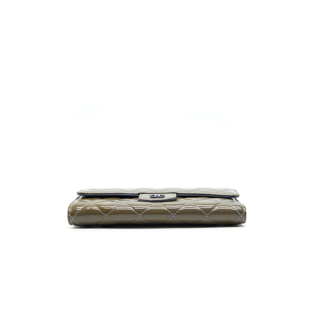 CHANEL FLAP LONG WALLET PATENT LEATHER GREY