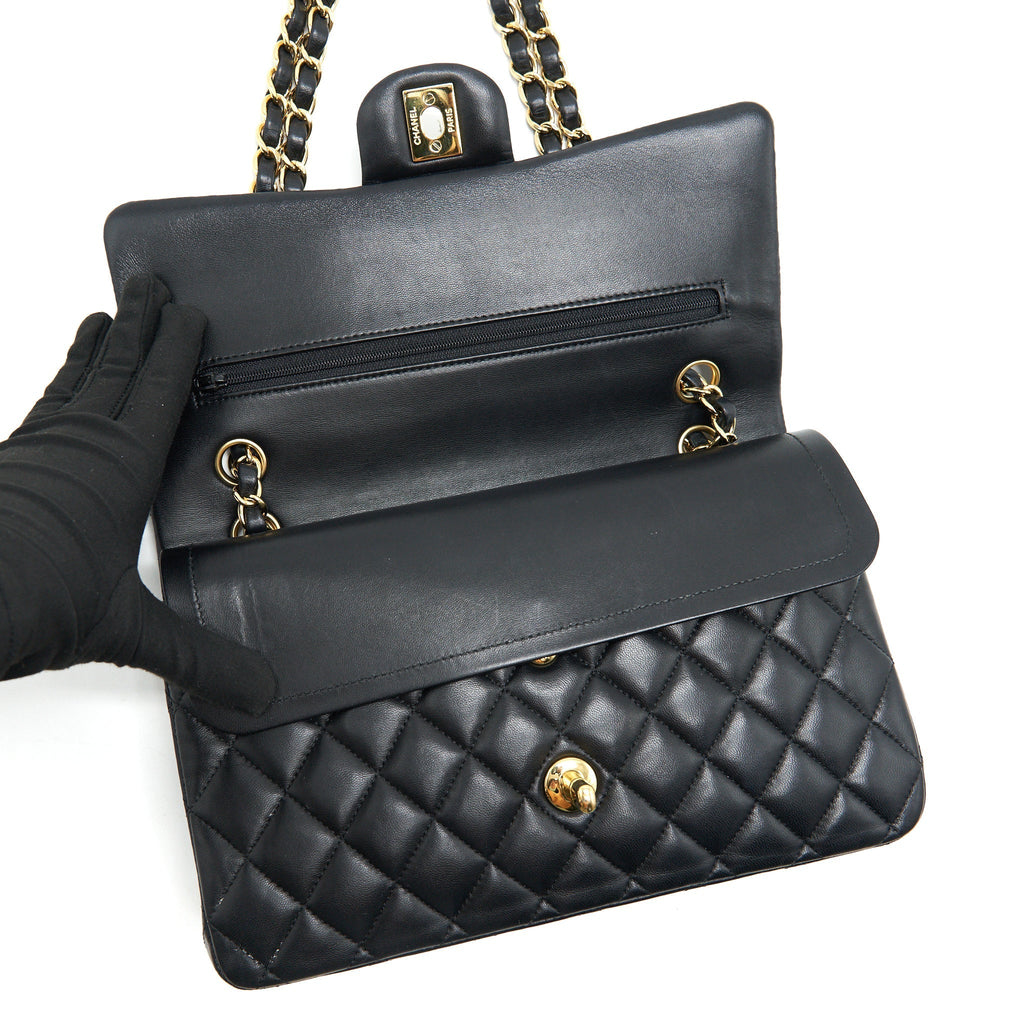 CHANEL MEDIUM CLASSIC DOUBLE FLAP LAMBSKIN BLACK