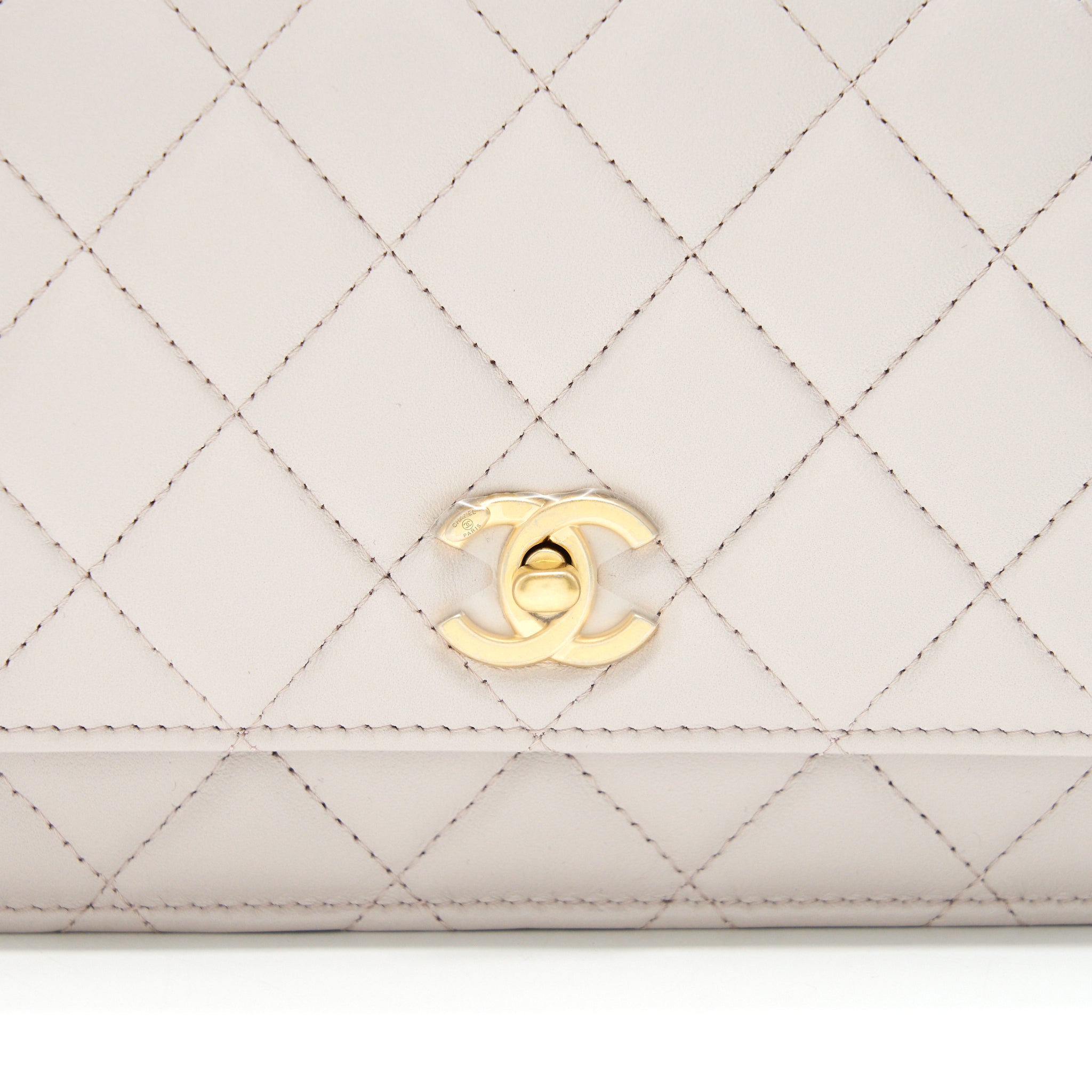 Chanel 21B Light Purple Pearl Crush Wallet on Chain