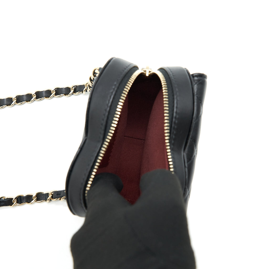 Chanel 22S Heart Belt Bag Lambskin Black L