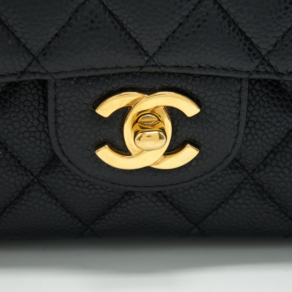 Chanel Classic Double Flap Medium 25cm Caviar Black