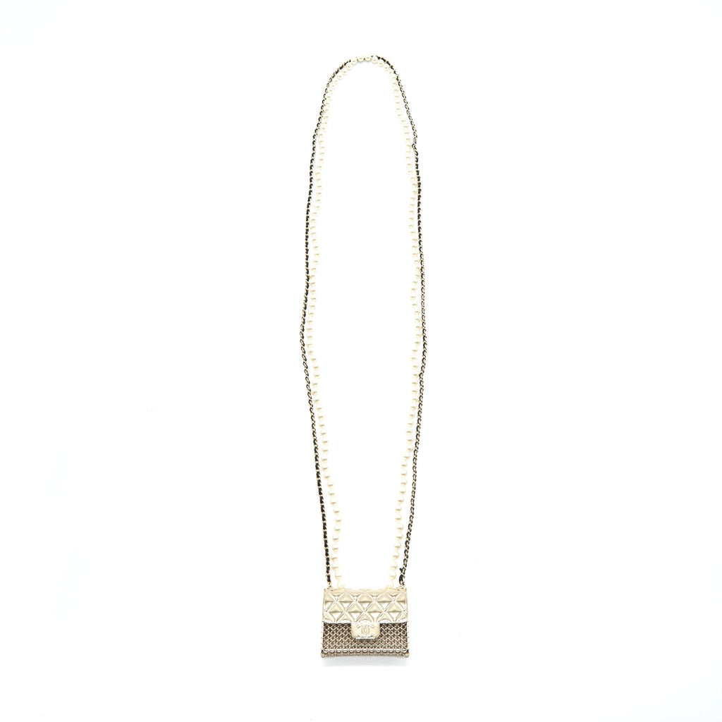 Chanel 2021 The long Necklace with Chain and Pearl