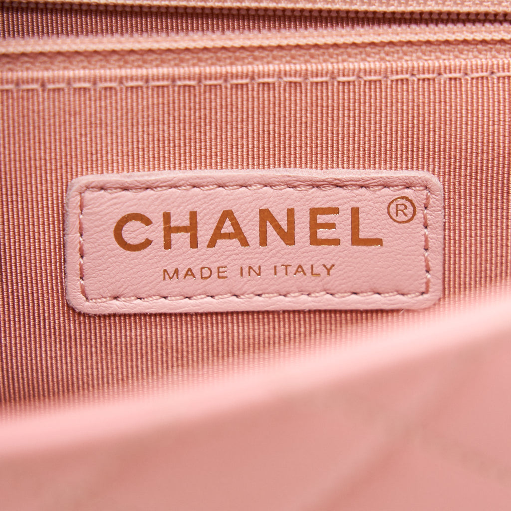 Chanel quilted Pearl Chain Goat Skin flap Bag PINK