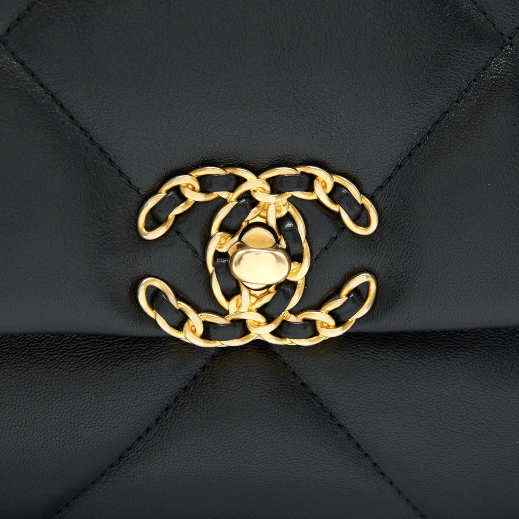 CHANEL SMALL 19 BAG BLACK
