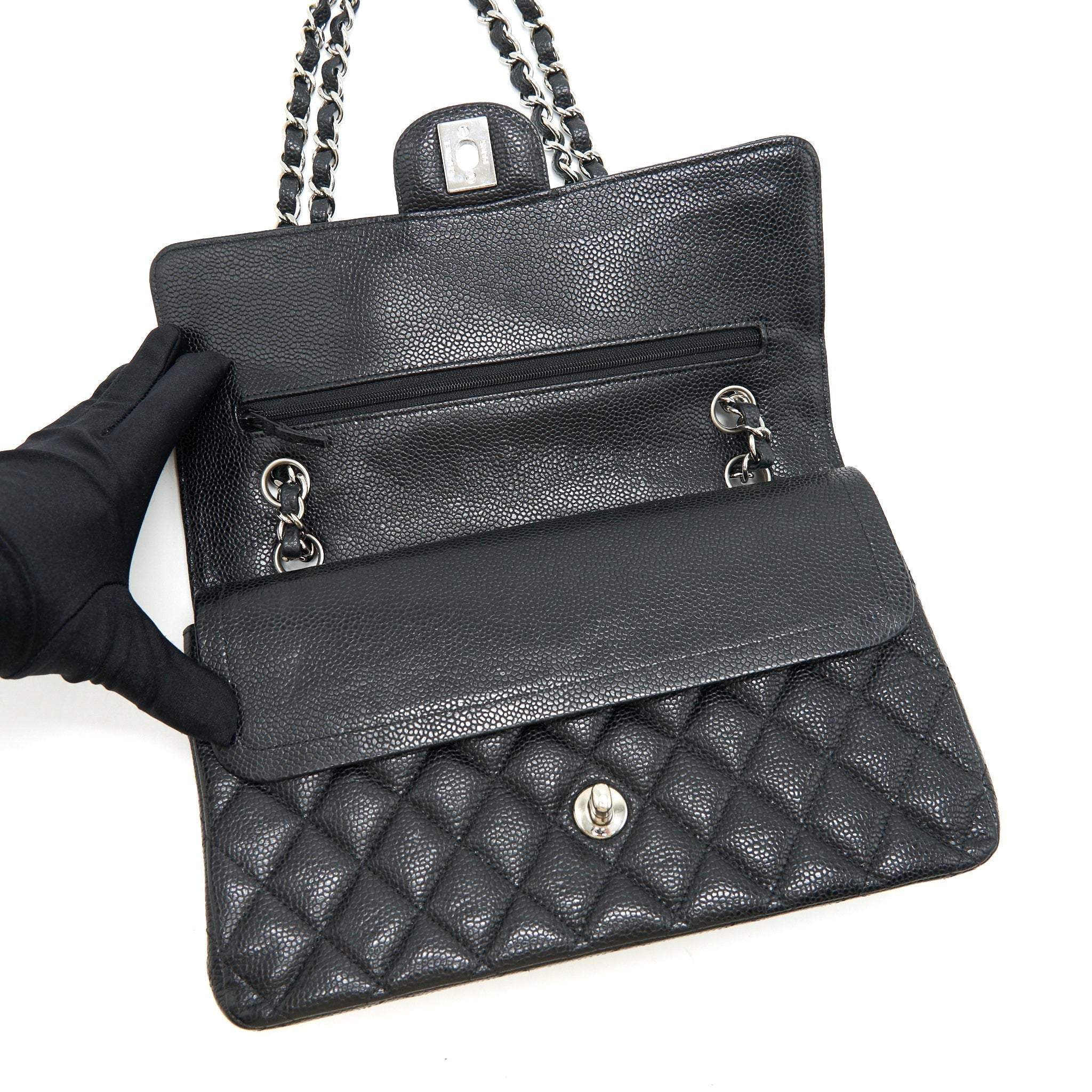 CHANEL MEDIUM CLASSIC DOUBLE FLAP CAVIER