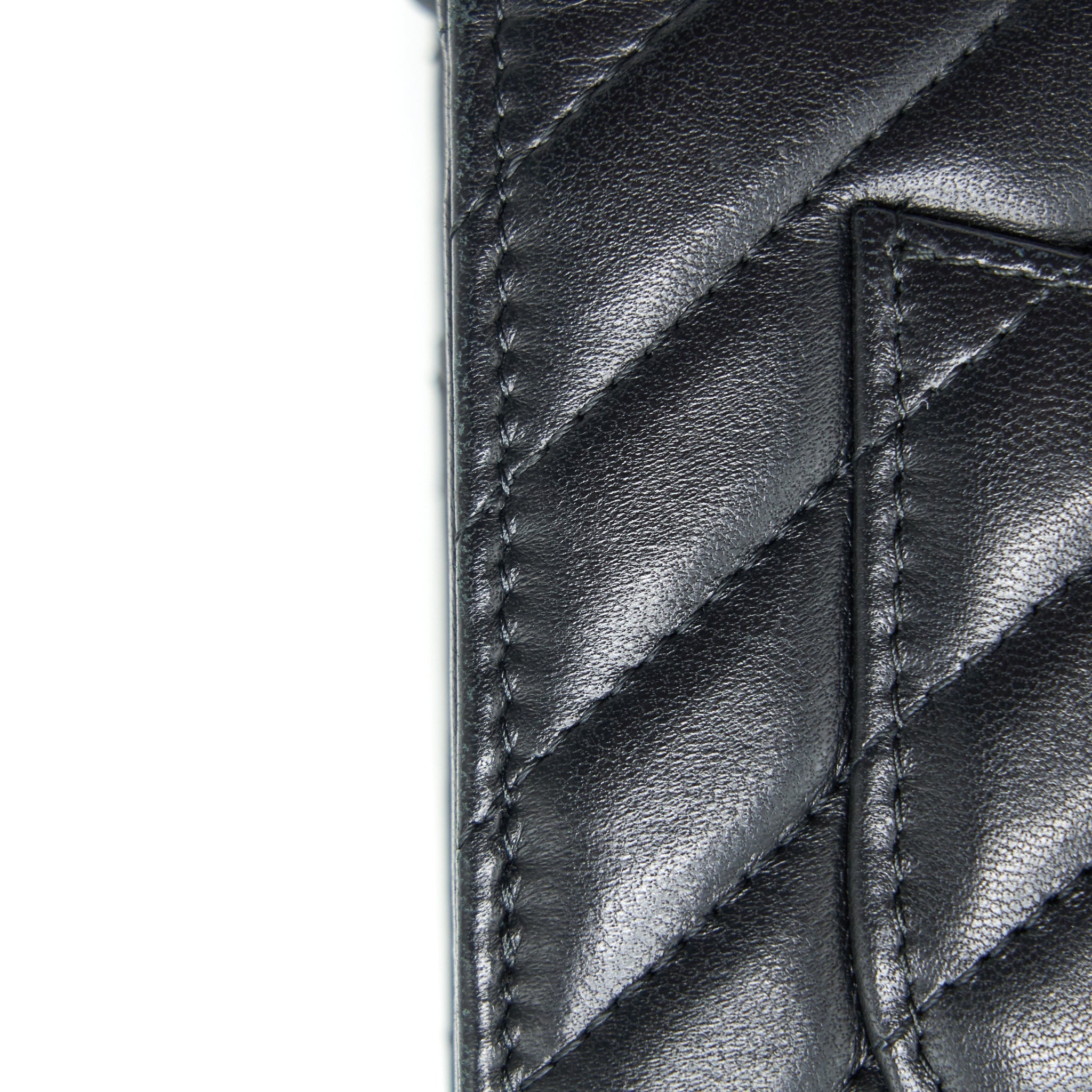 CHANEL CHEVRON WALLET ON CHAIN LAMBSKIN BLACK WITH