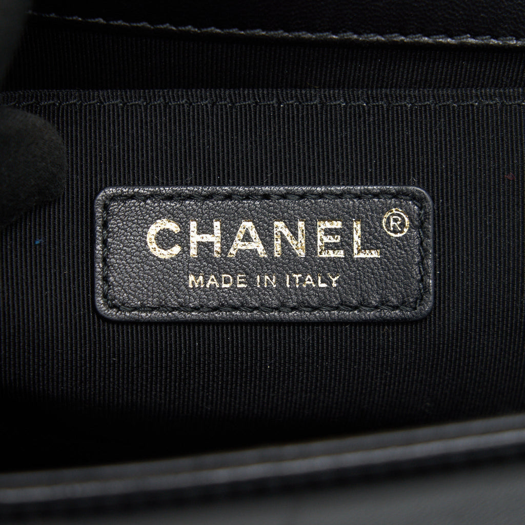 CHANEL TWEED MEDIUM LE BOY CHEVRON BLACK AND WHITE