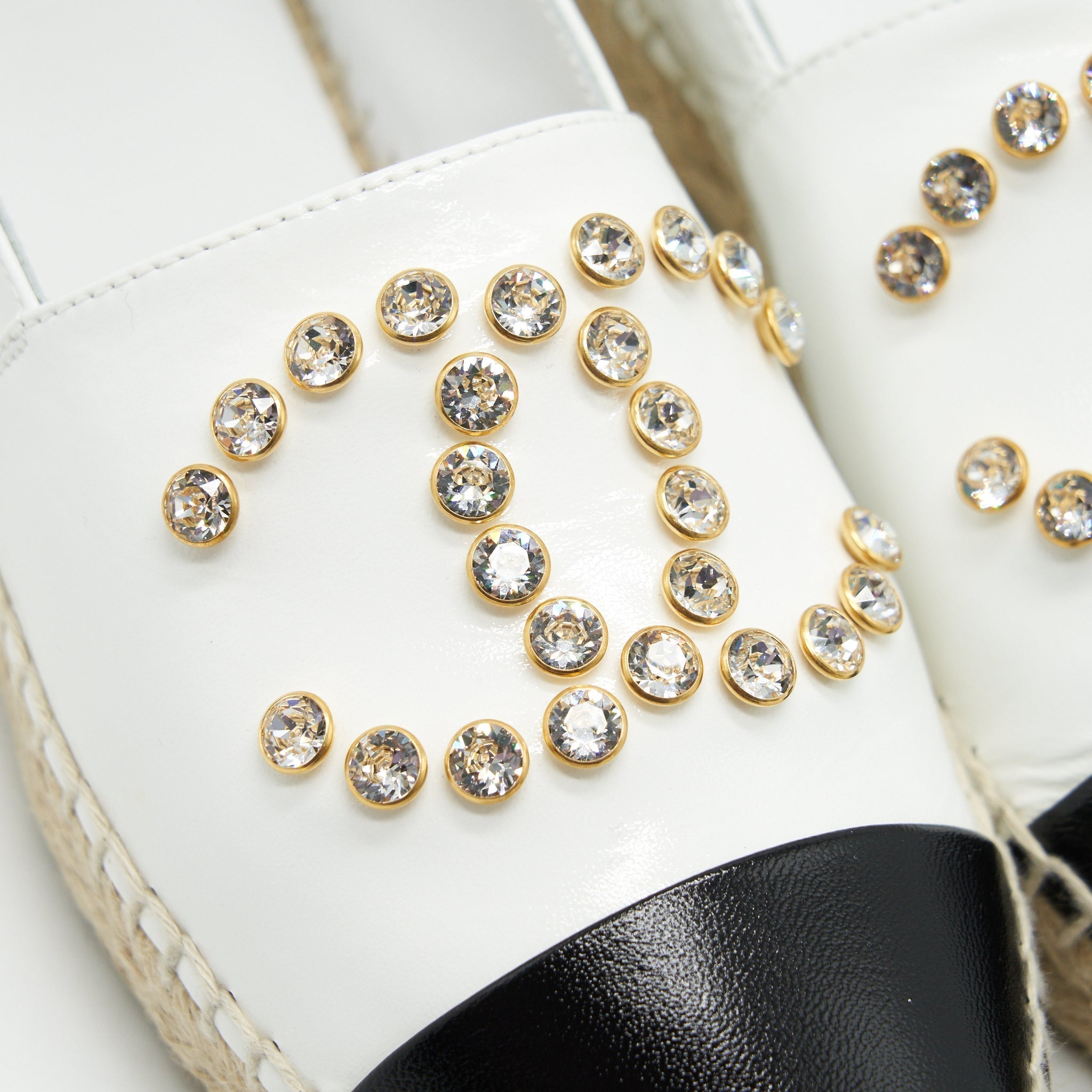 CHANEL White & Black Espadrilles Size35