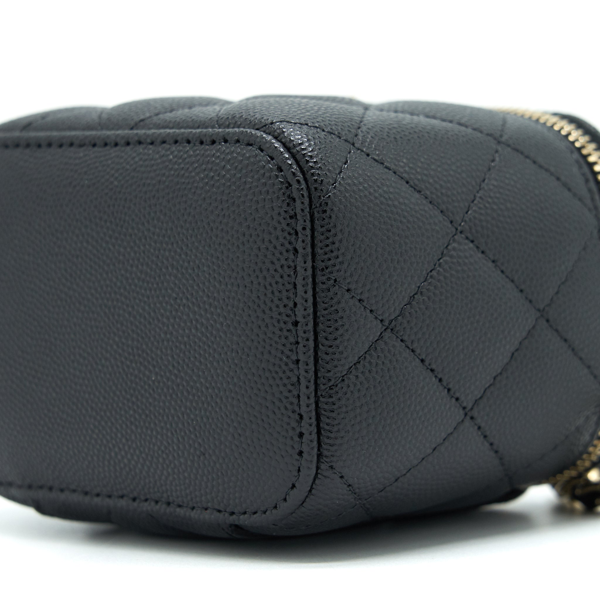 Chanel Mini Vanity Caviar In Black L