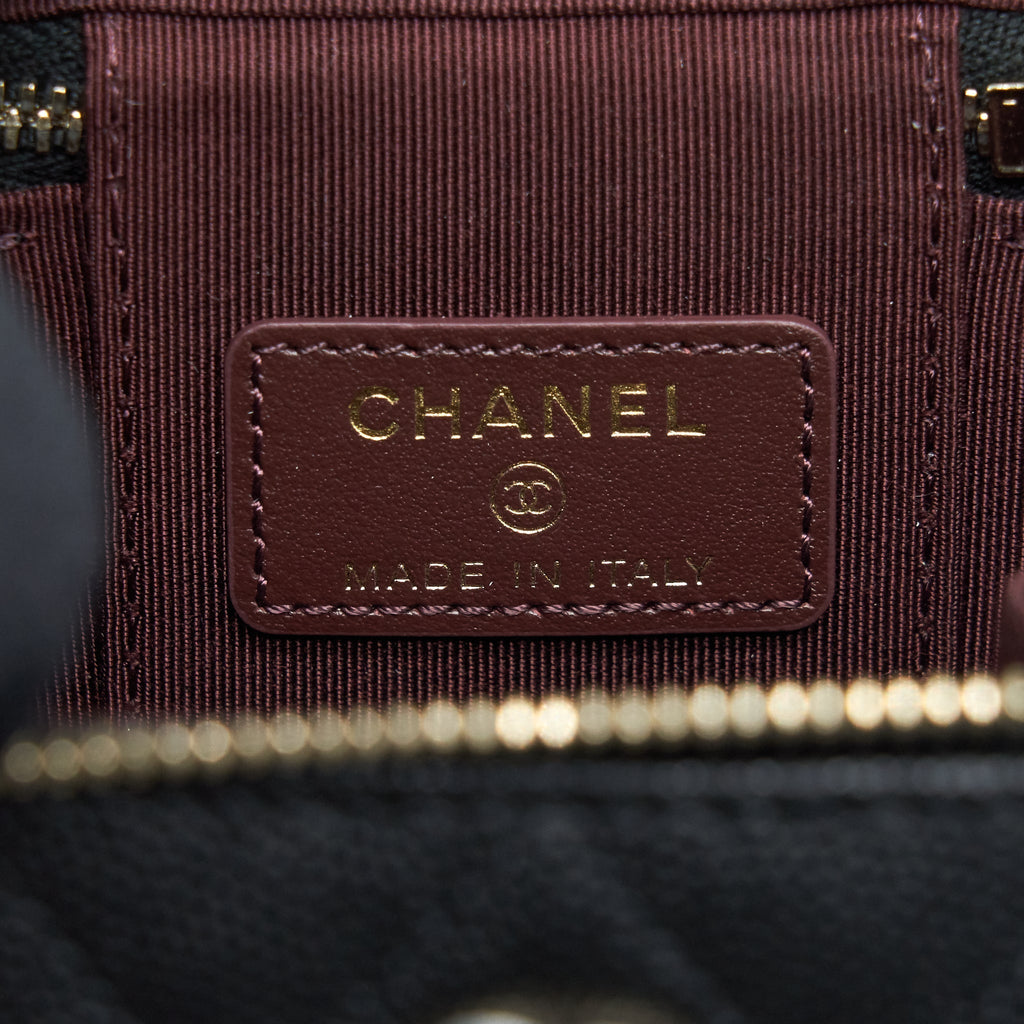 Chanel 22C Mini Vanity With Chain Black Caviar L
