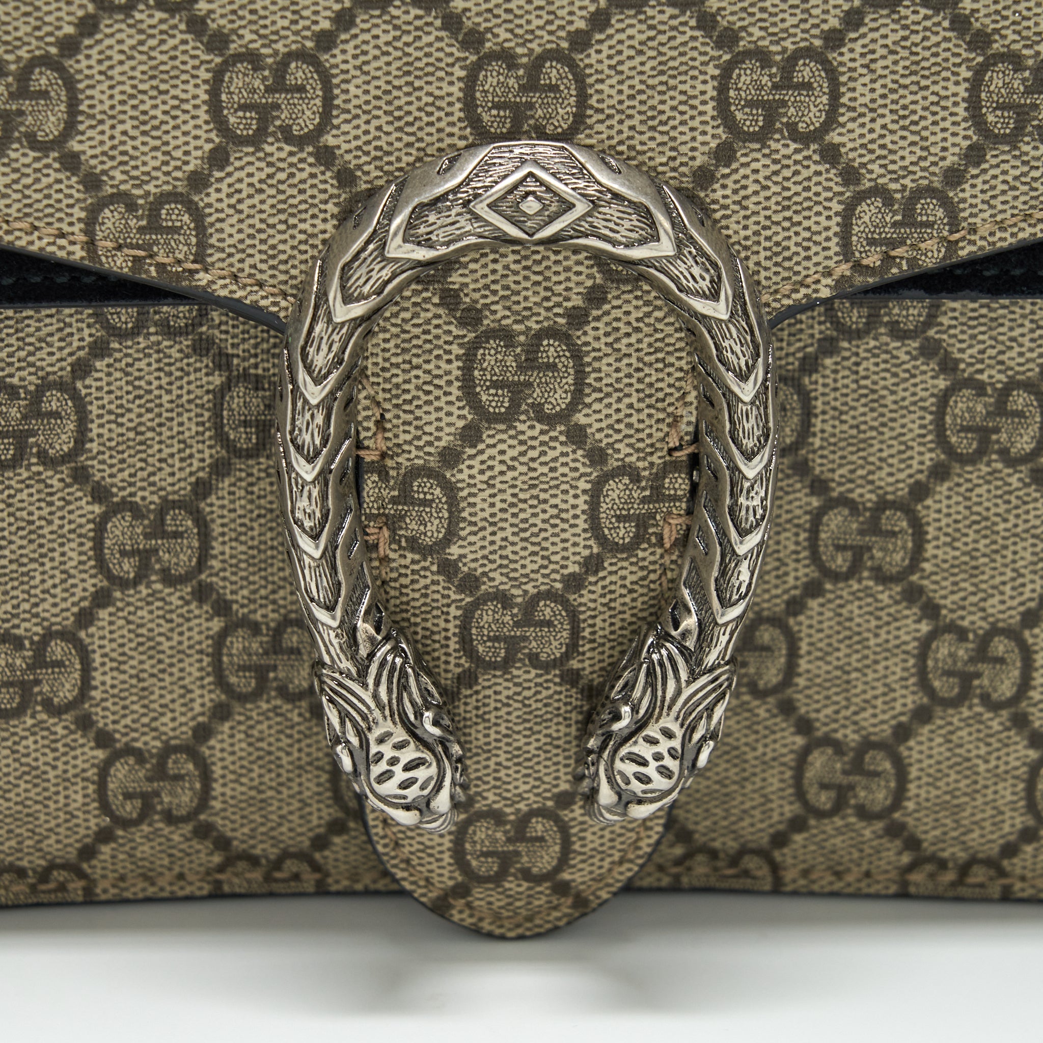 Gucci Dionysus GG Shoulder Bag GG Supreme Canvas / Black SHW