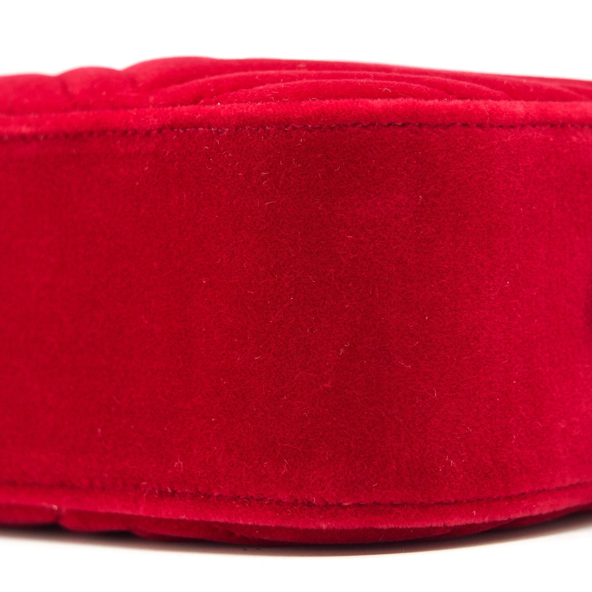 Gucci Marmont Valvet Camera Bag Red