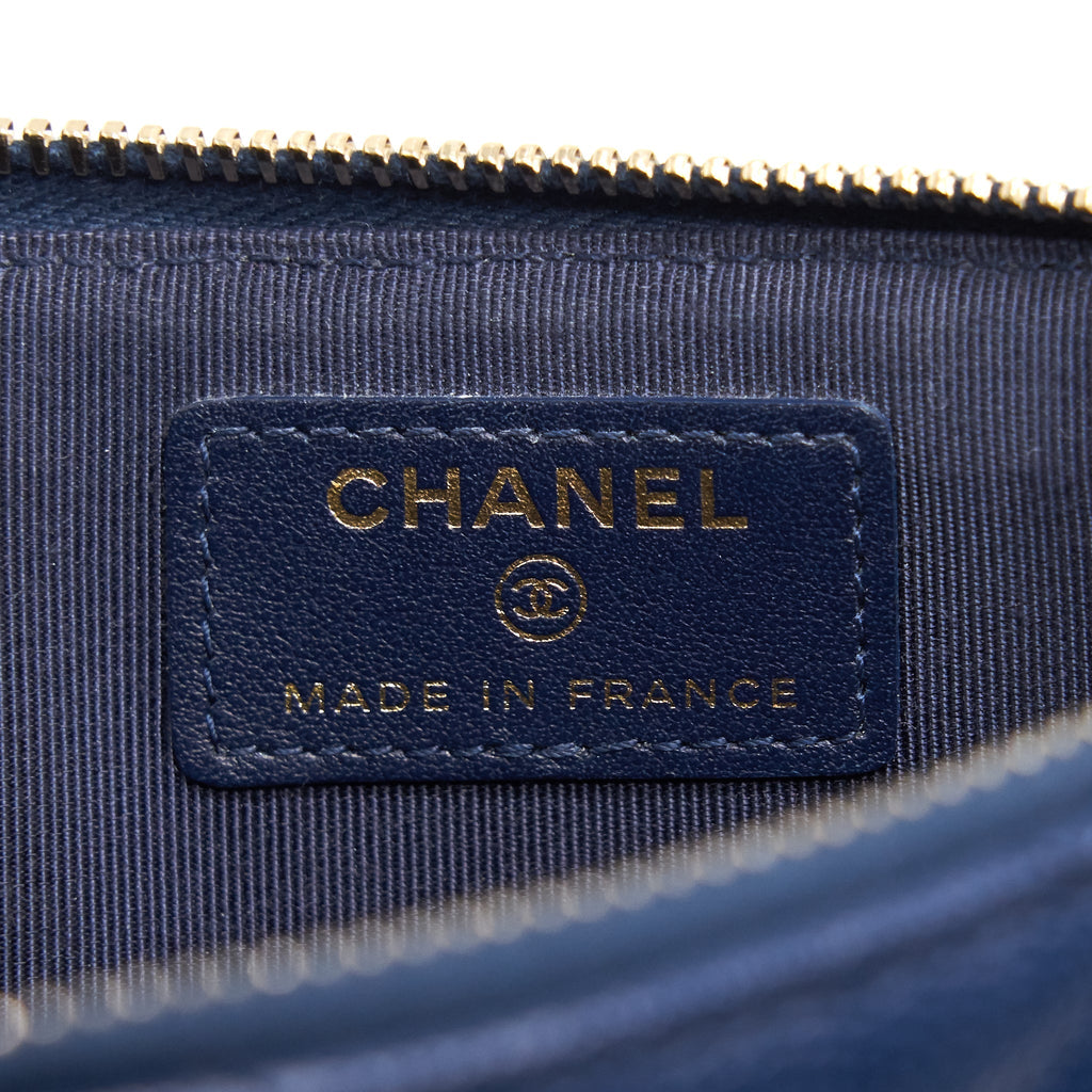 CHANEL PHONE POUCH CAVIAR NAVY BLUE