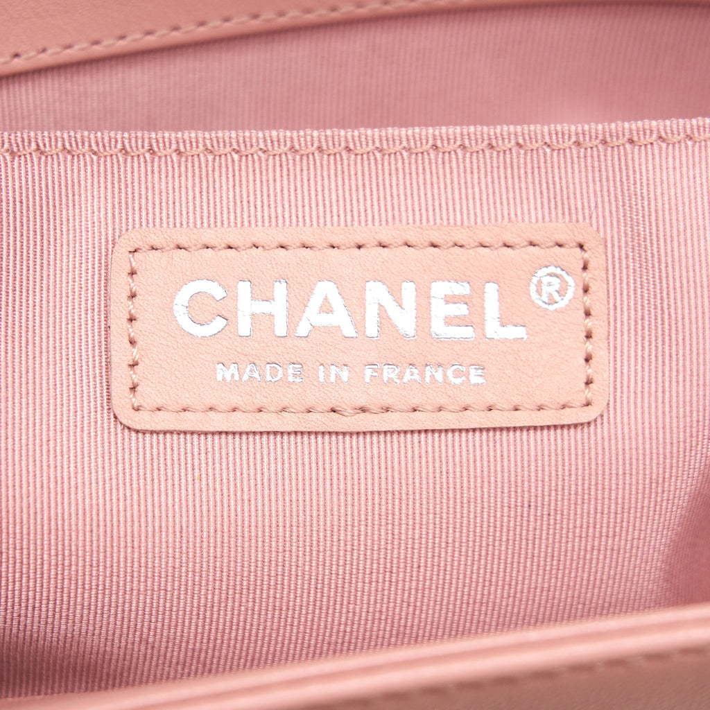 CHANEL BOY CHANEL HANDBAG LAMBSKIN PALE PINK