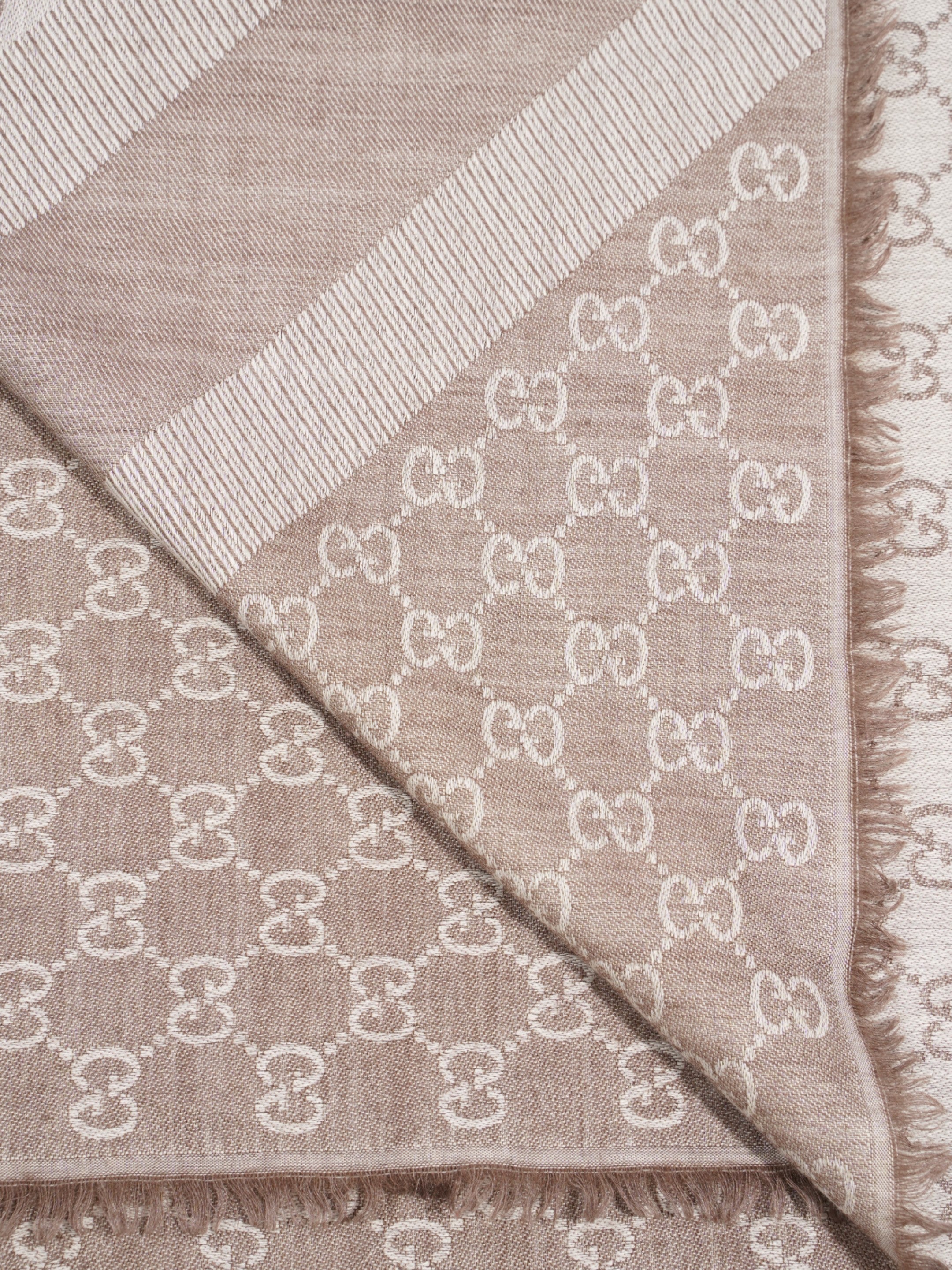 Gucci GG Guccissima Scarf GG Supreme / Beige Wool