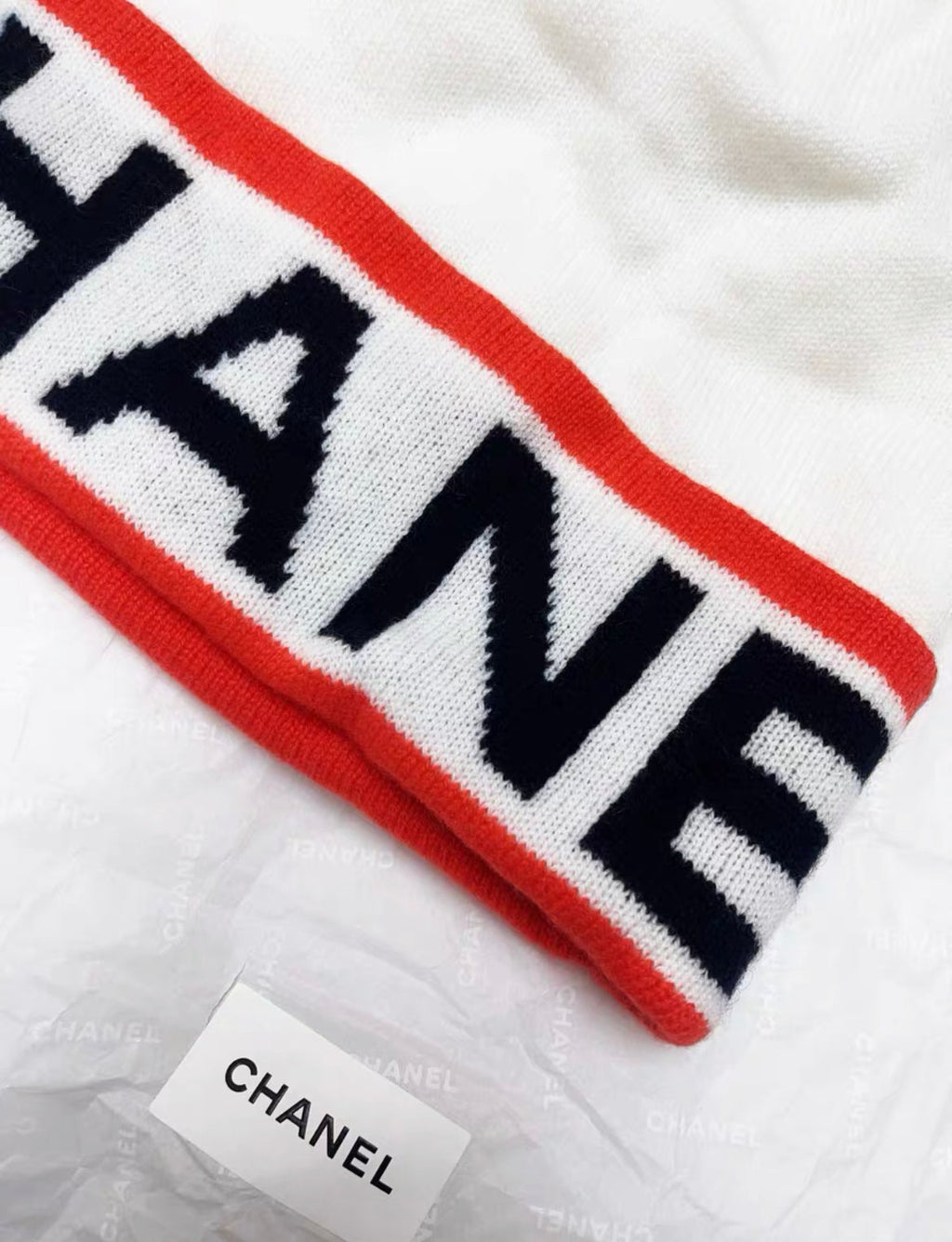 Chanel white/black/red cashmere beanie brand new