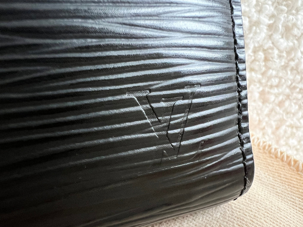 Louis Vuitton Zippy Coin Purse in Black Epi (RRP £390)
