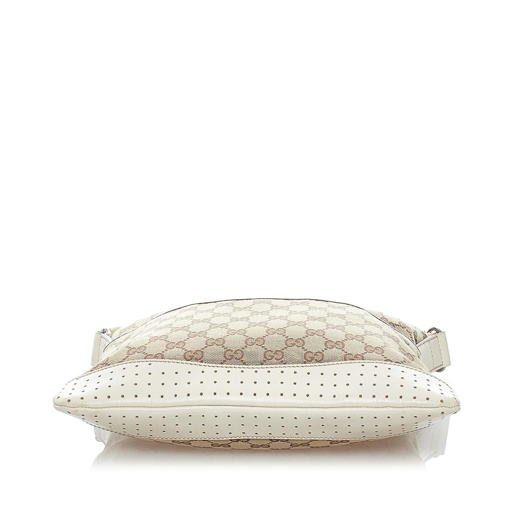 Gucci GG Canvas Crossbody Bag (SHG-32226)