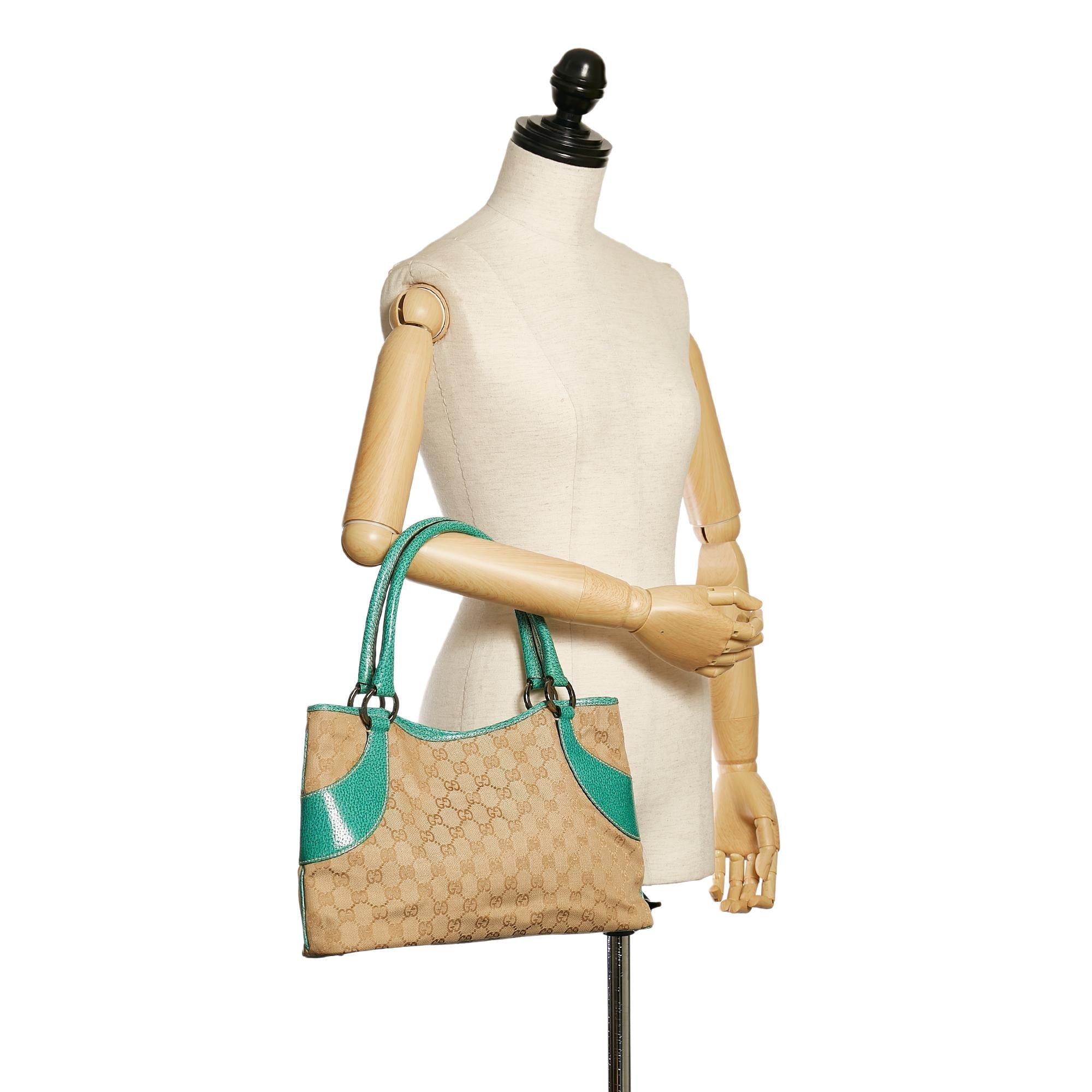Gucci GG Canvas Handbag (SHG-33761)