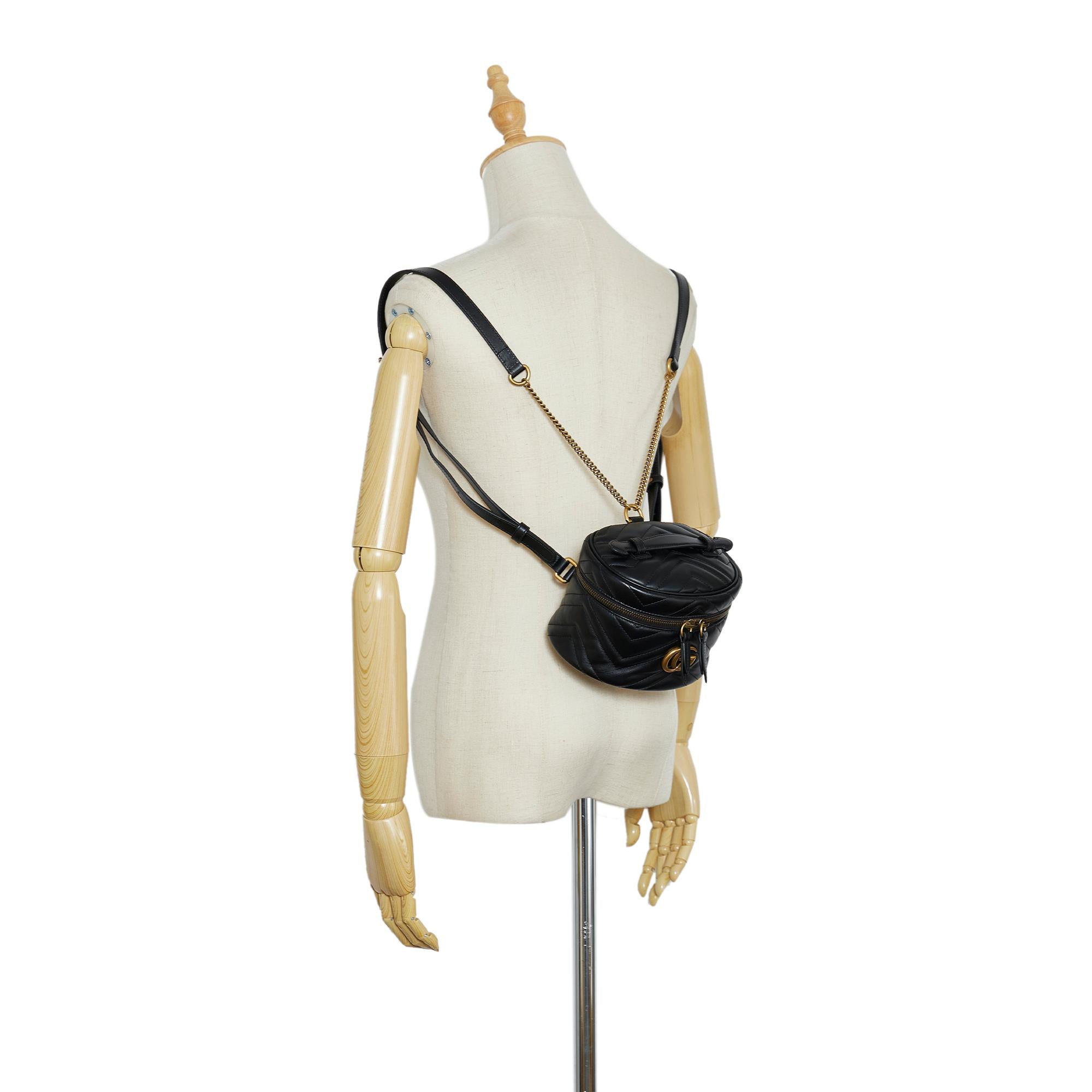 Gucci GG Marmont Round Backpack (SHG-IpUEXE)
