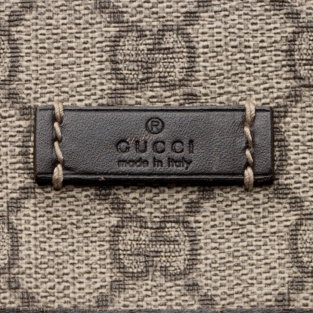Gucci GG Supreme Buckle Backpack (SHF-143x2E)