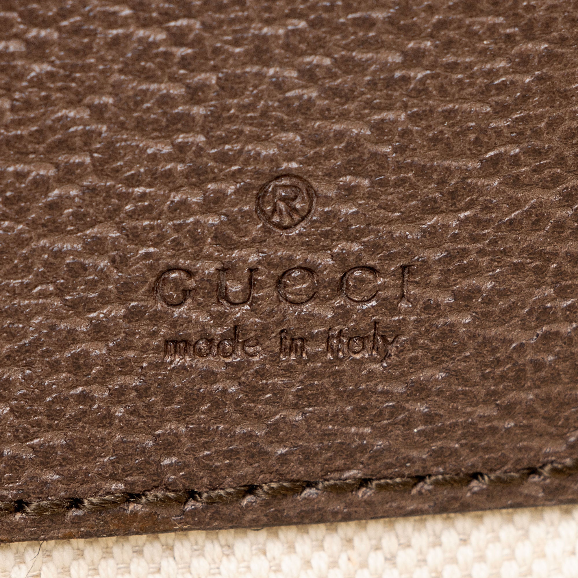 Gucci GG Supreme Courrier Clutch