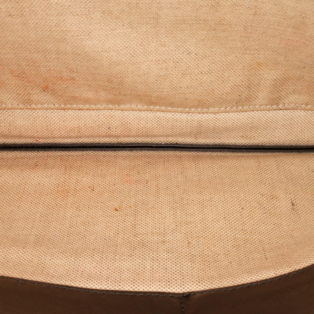 Gucci GG Supreme Kingsnake Clutch Bag (SHG-qHejCL)