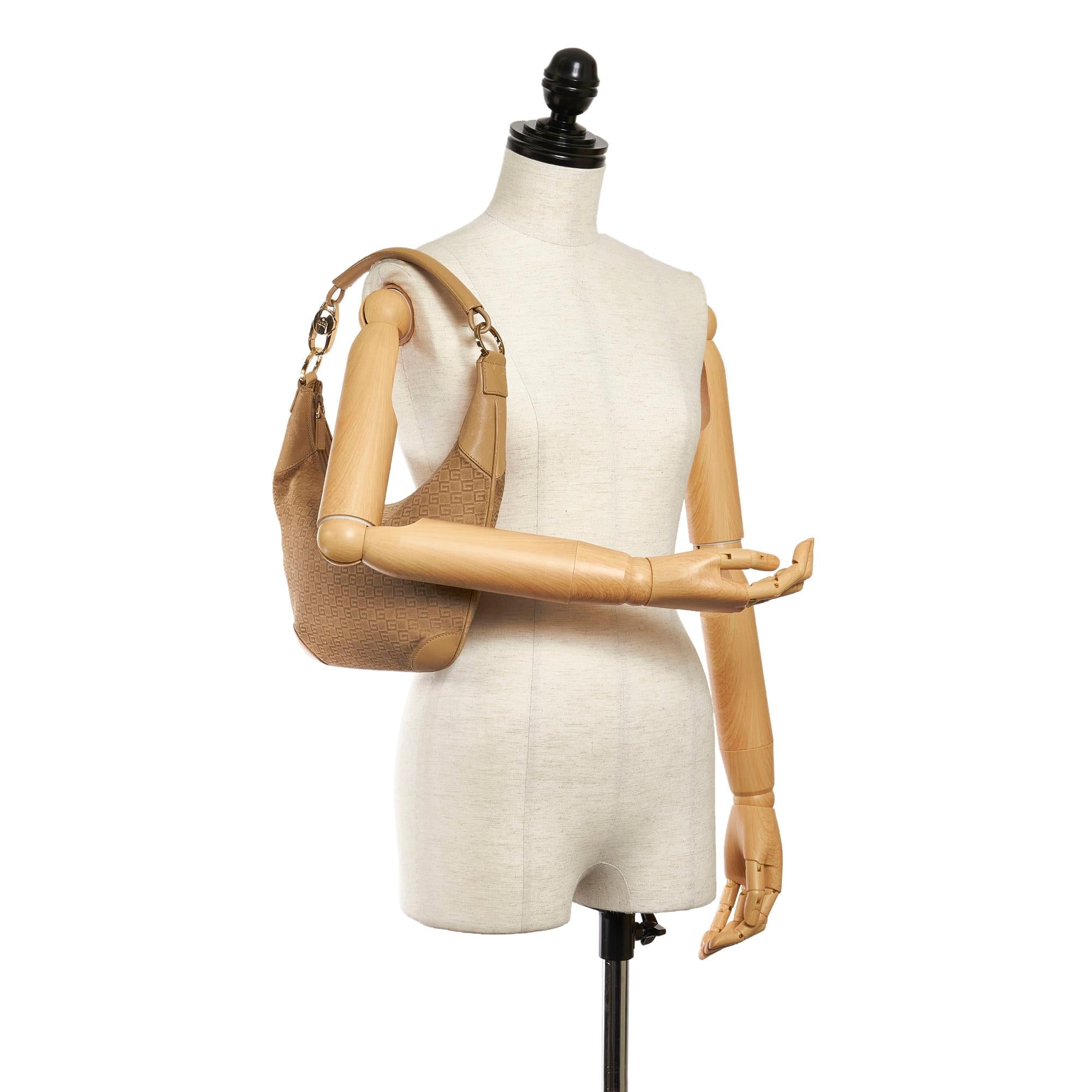 Gucci Vintage Square G Canvas Shoulder Bag (SHG-37623)