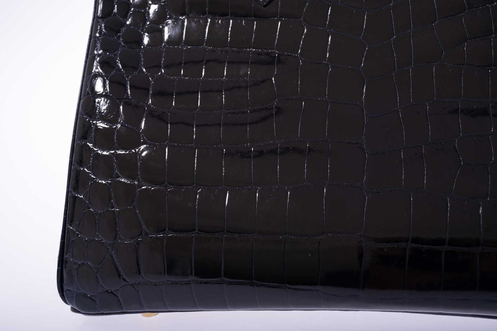 Hermès Birkin 30 Bleu Marine Shiny Niloticus Crocodile Gold Hardware