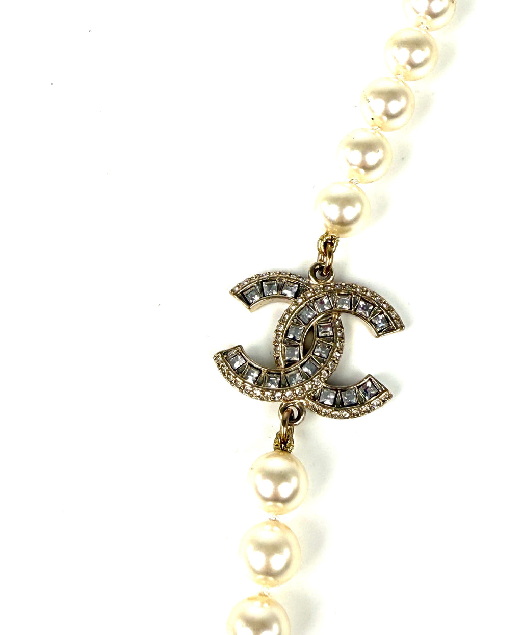 CHANEL Faux Pearl Graduated Long CC 2014 Strass Station Necklace