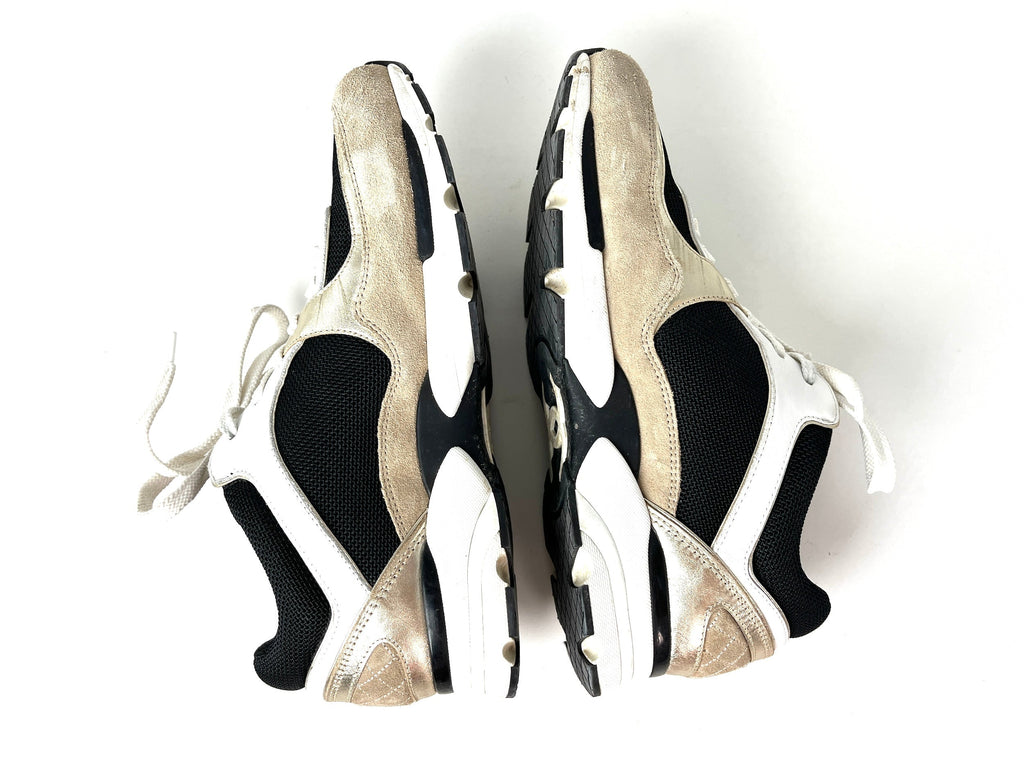 CHANEL 2023 Logo CC White Beige Black Sneakers 41 10
