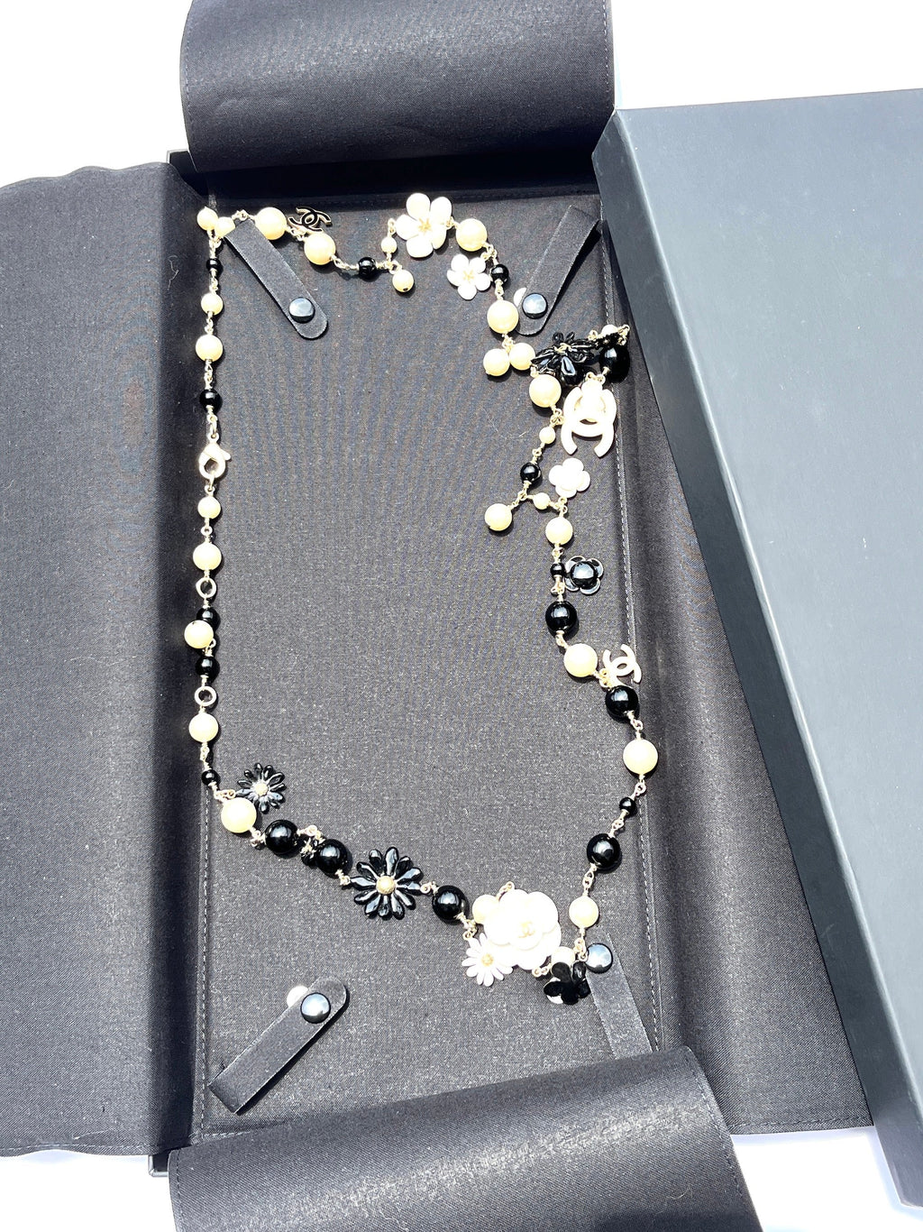 CHANEL Faux Pearl CC Black White Flower Station Long Necklace