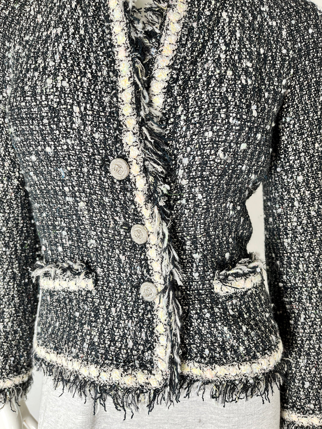 CHANEL Tweed 05A Black White Jacket igan 36 4