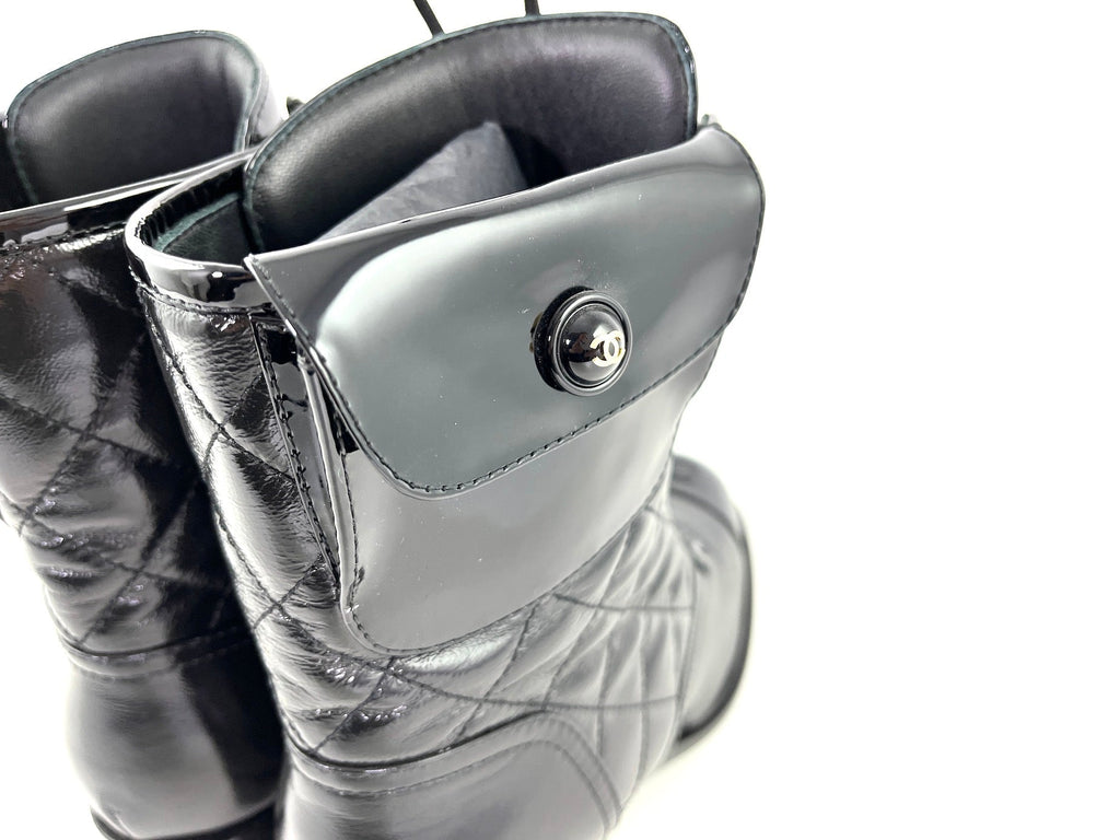 New CHANEL Black Quilted Leather CC Logo Combat Boots 40 9.5