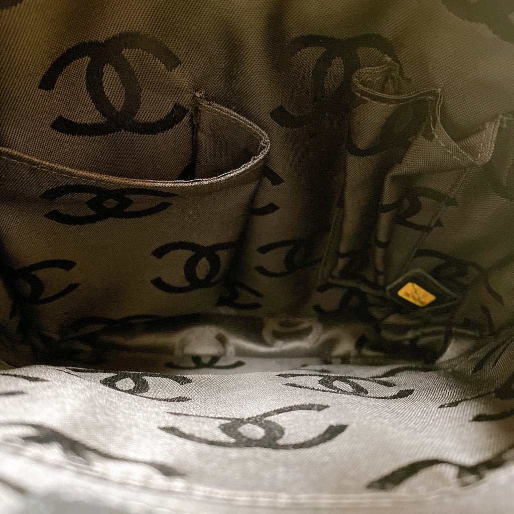 CHANEL SLING BAG
