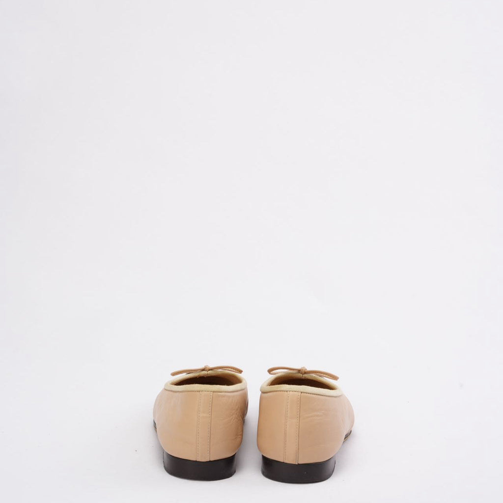Chanel Beige/Black CC Cap Toe Ballet Flats Size 37.5