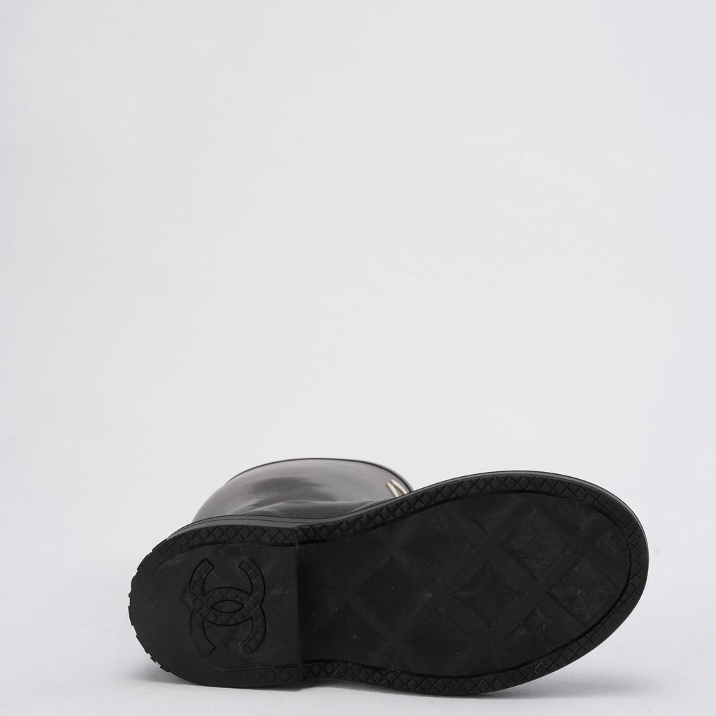 Chanel Classic Rain Boots in Black / White With CC Logo 38